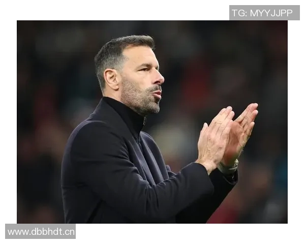 英超曼联现任主教练：深入分析曼联现任主帅的执教风格与目标